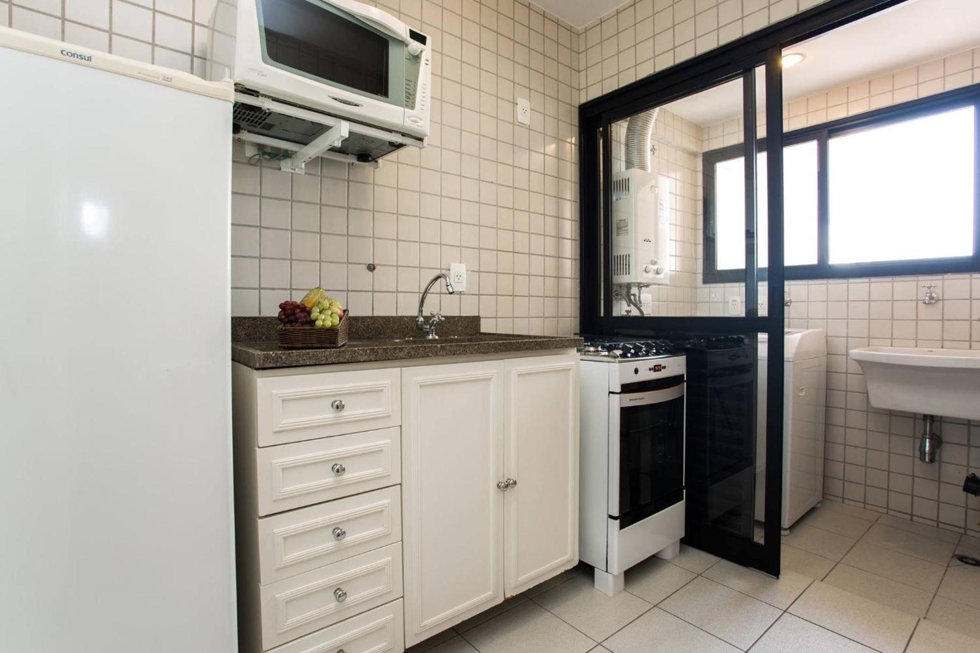 Apartamento Com Sacada Perto Shopping Ibirapuera