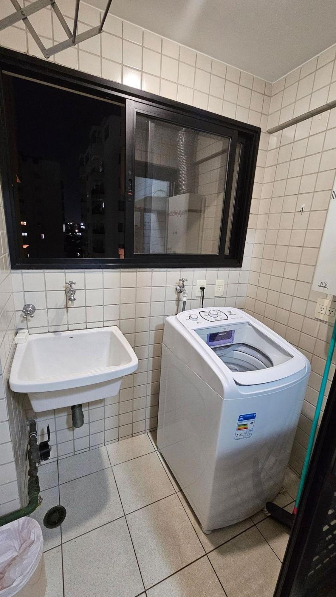 Com Sacada Perto Shopping Ibirapuera Sao Paulo